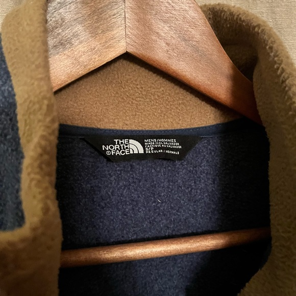 North face men’s zip up fleece jacket - Picture 2 of 3